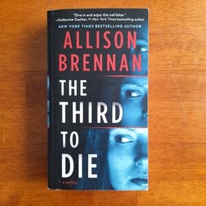 🌷3/$15🌷The Third to Die by Allison Brennan
